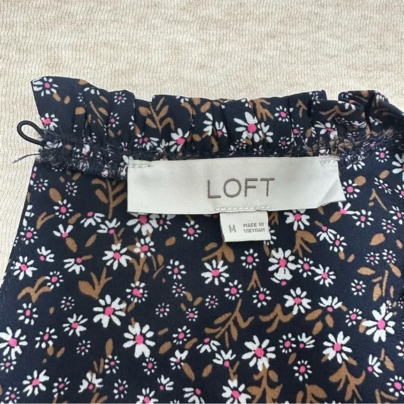 LOFT Women’s Blue Floral Print Polyester Long Sleeve Back Button Blouse Size M - Picture 3 of 11